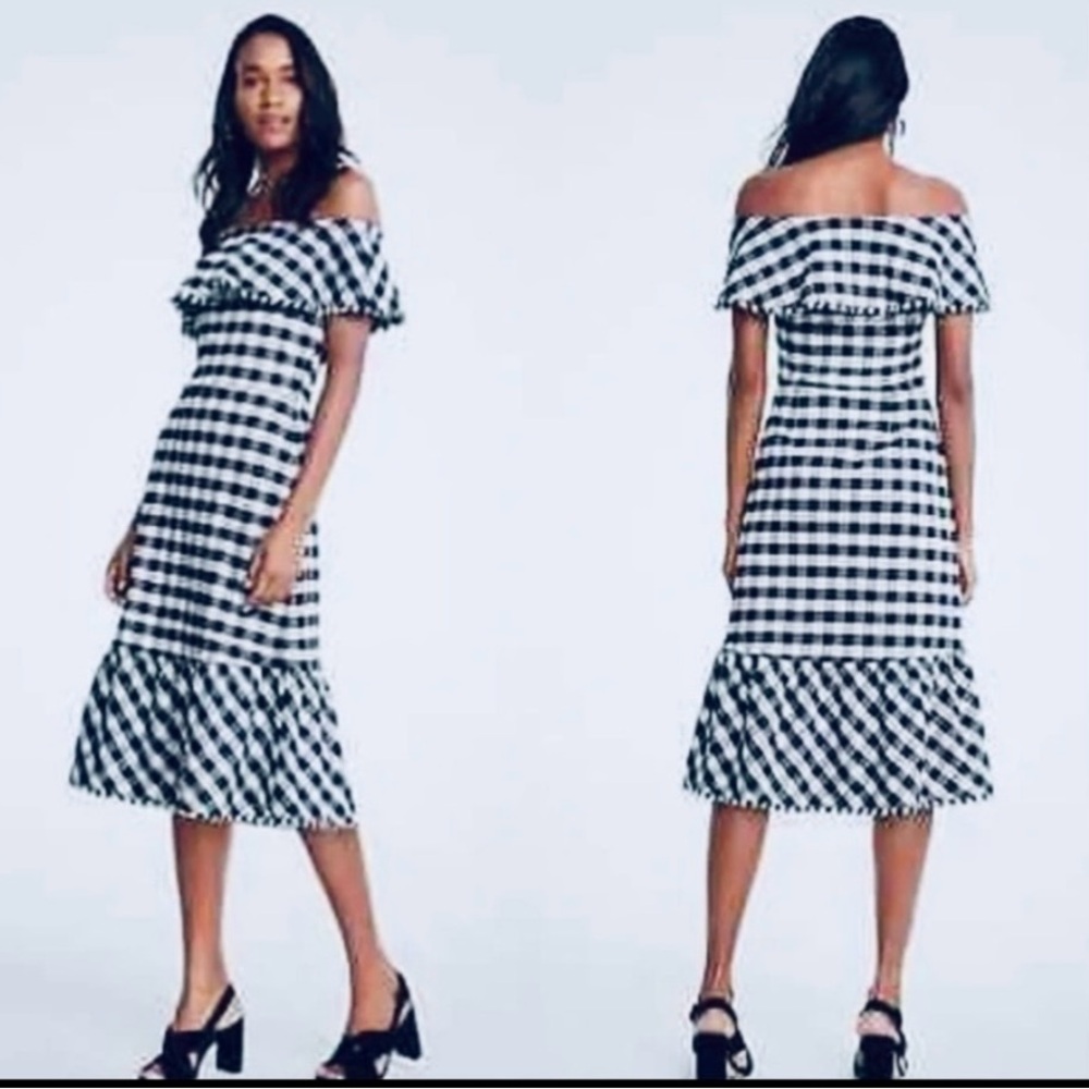 Ann Taylor Off Shoulders Gingham Dress.